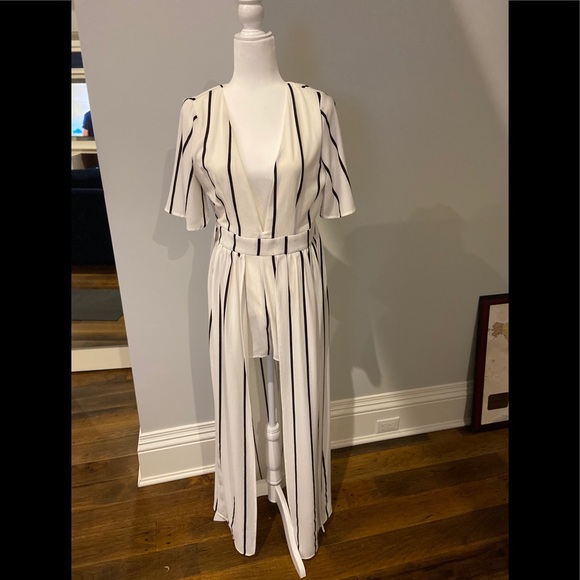 ☀️ Socialite Striped Maxi Romper. - Picture 2 of 4